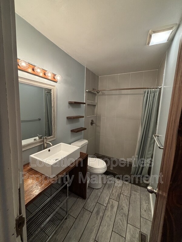 Foto del edificio - 1418 W 22nd Terrace