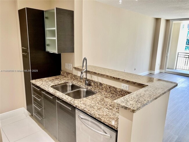 Building Photo - 550 Okeechobee Blvd