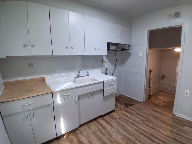 Foto del edificio - 1323 N Sheridan St