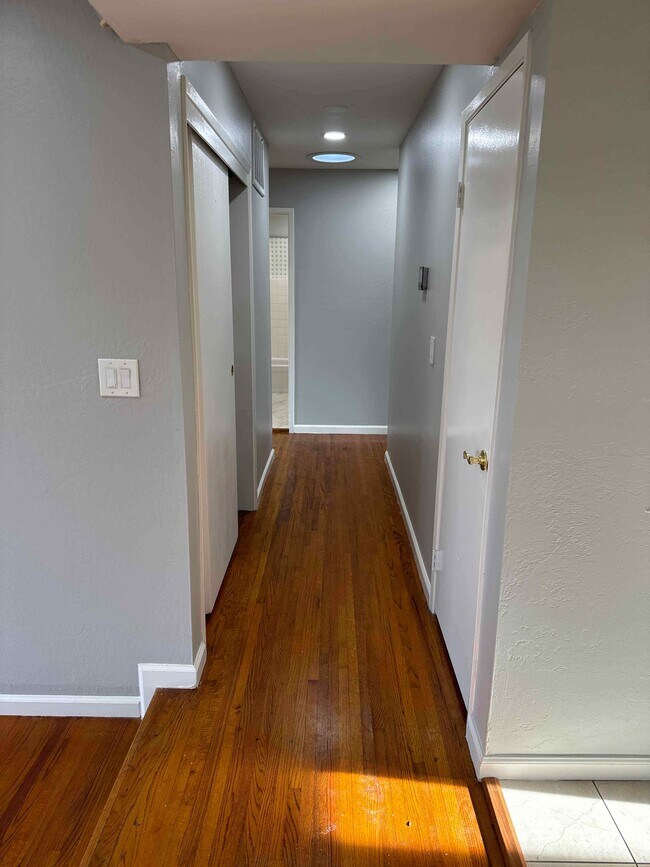 Building Photo - 3106 Orwell Pl