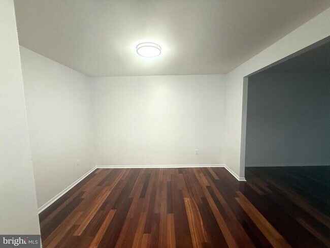 Foto del edificio - 606 Cooper Landing Rd
