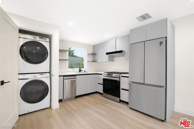 Building Photo - 1 br, 1 bath House - 4125 Monroe St