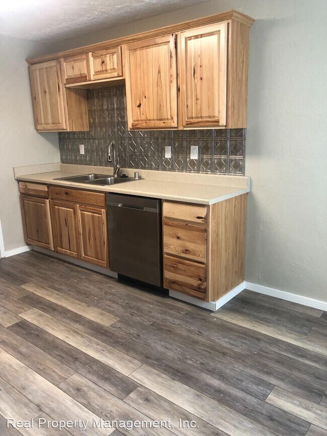 Building Photo - 3 br, 2 bath House - 605 Leila Ave #A