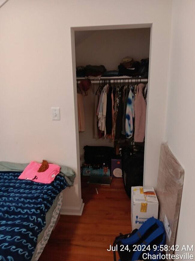 Foto del edificio - 14th Street NW / 2 Bedroom / 2 Bath Leasin...