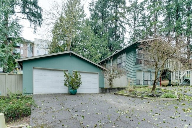 Building Photo - 1614 NE 199th Ct