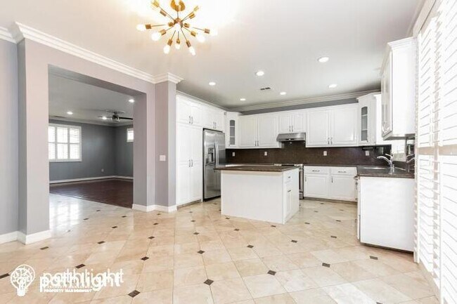 Building Photo - 13153 Choctaw Lane, Victorville, CA, 92395