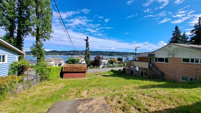 Building Photo - 1 Bedroom Rambler in Mannette