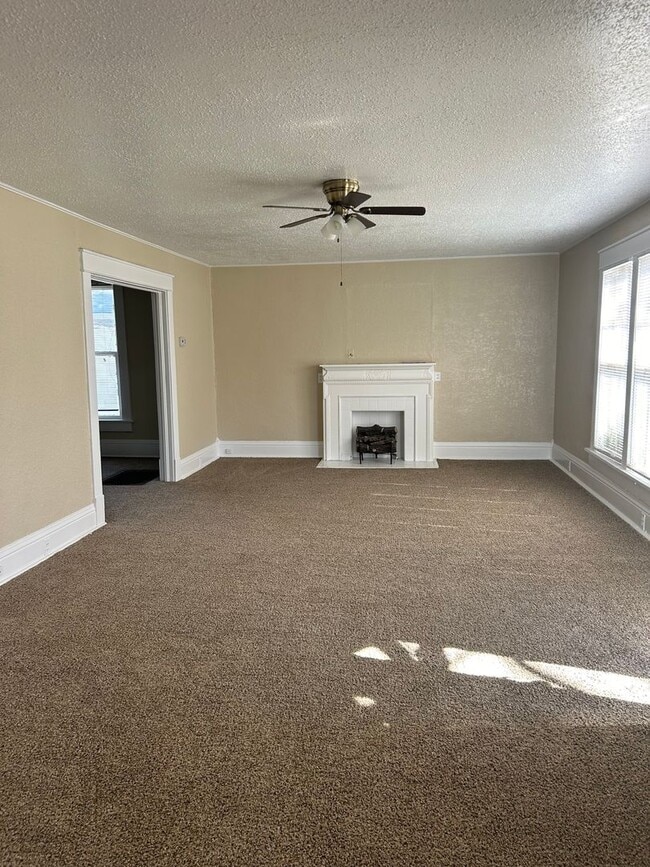 Building Photo - 1614 S Jackson St