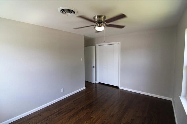Foto del edificio - 1727 Waldrop St