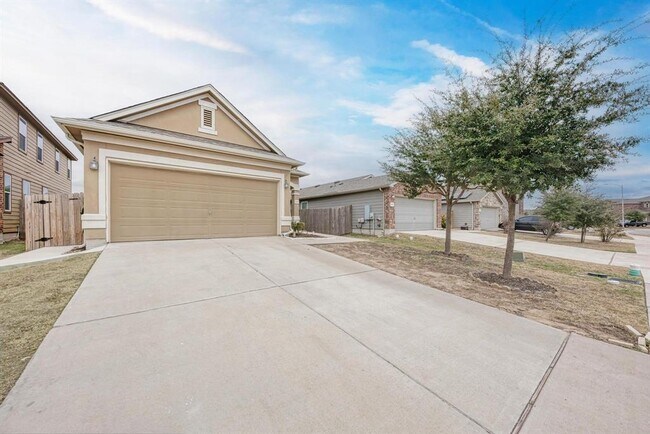 Foto del edificio - 18820 James Carter Jr St