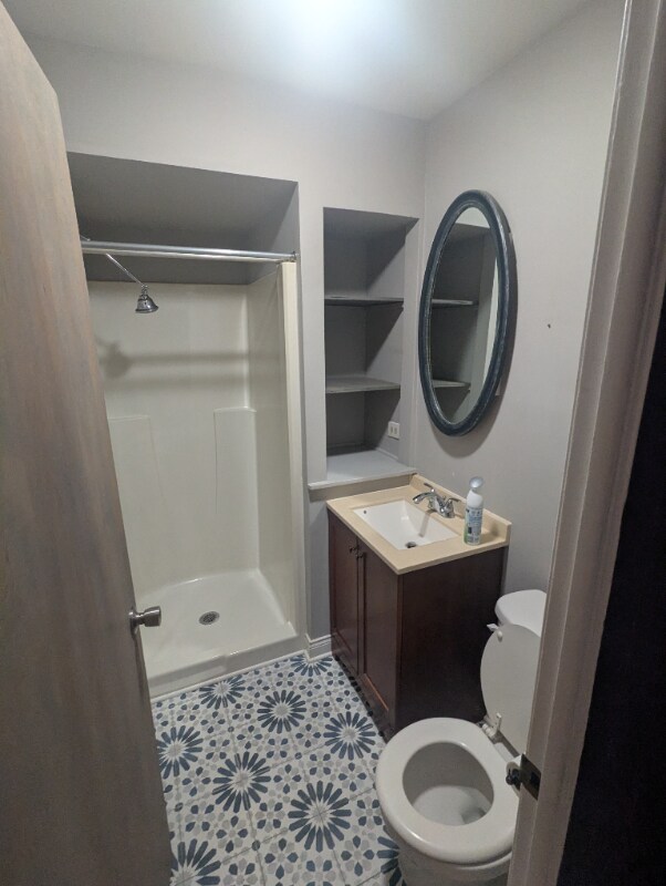 Foto del edificio - 8049 W Eastwood Ave