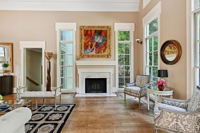 Foto del edificio - 3281 Habersham Rd NW