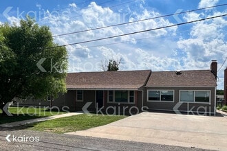 Building Photo - 4417 Brown Ave.