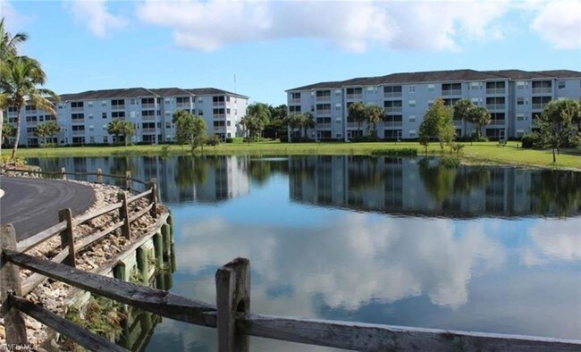 Foto del edificio - 16655 Lake Cir Dr