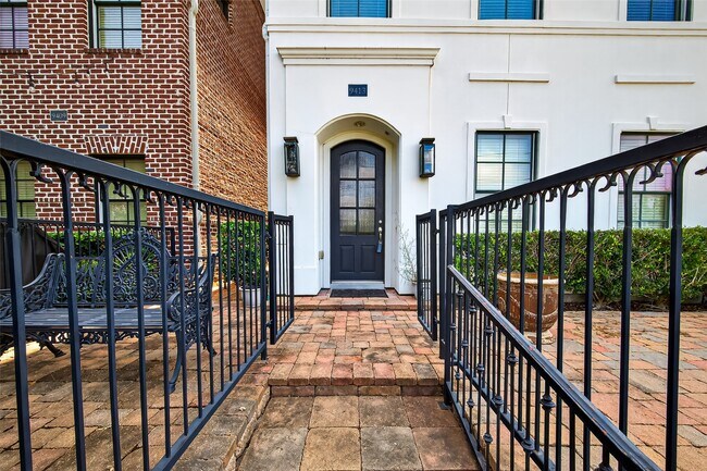 Foto del edificio - 9413 Fannin St