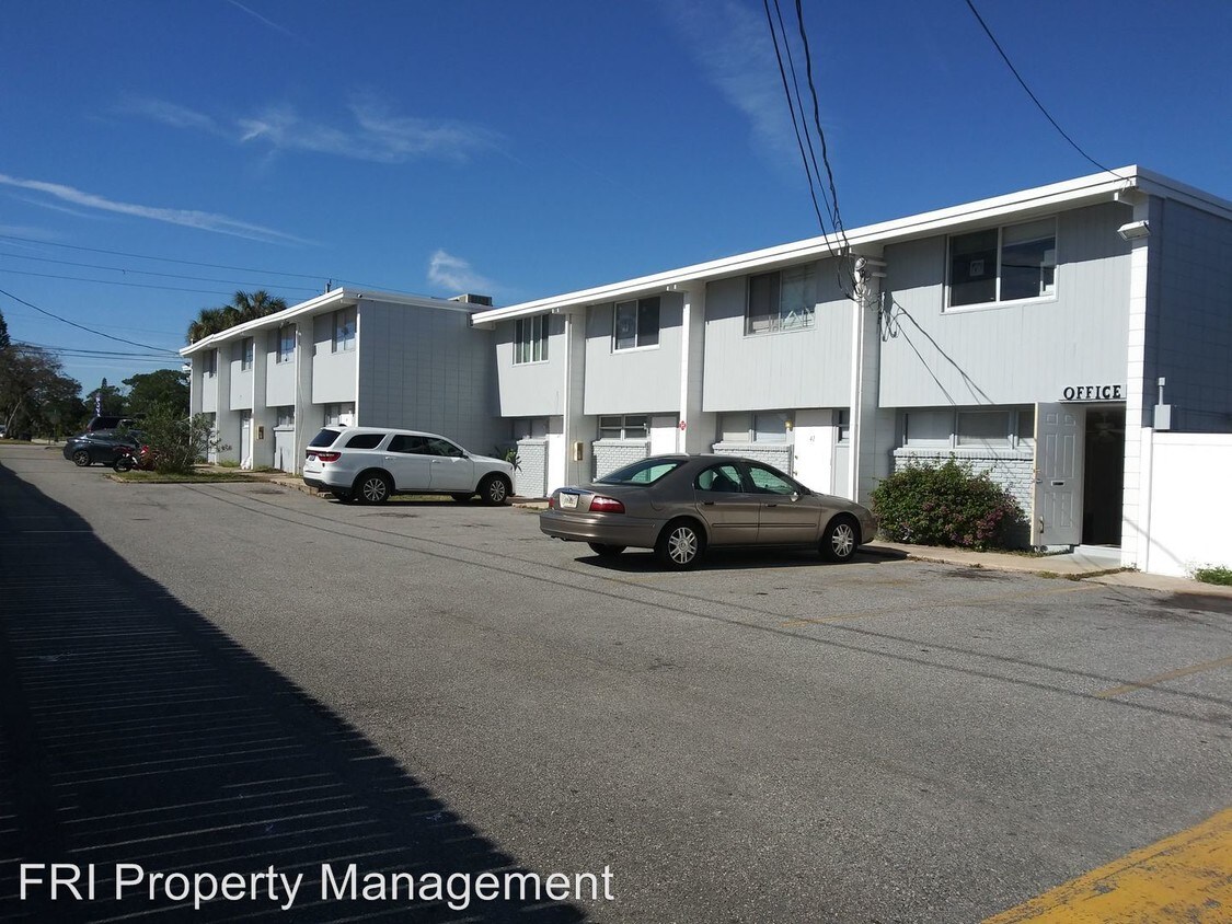 Primary Photo - 1010 N Fiske Blvd