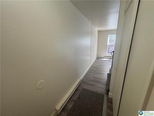 Building Photo - 5 Stonewood Pl