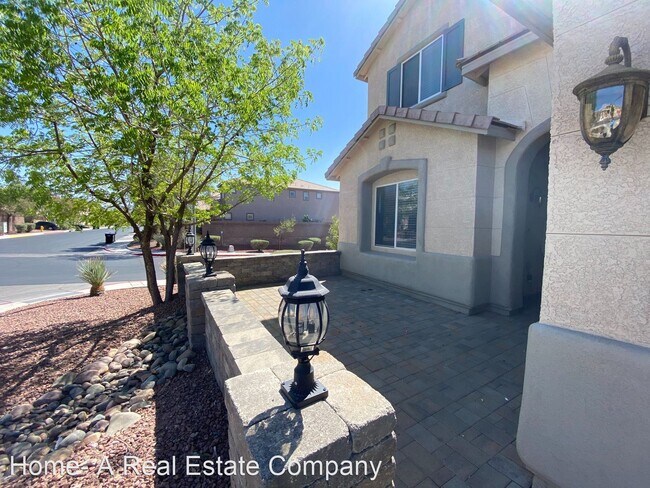 Foto del edificio - 5 br, 3 bath House - 325 Misty Moonlight S...