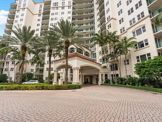 Foto del edificio - 20000 E Country Club Dr