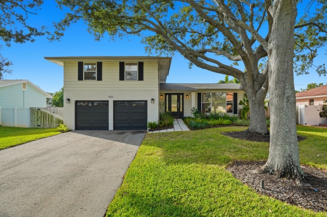 Building Photo - 5510 Venetian Blvd NE