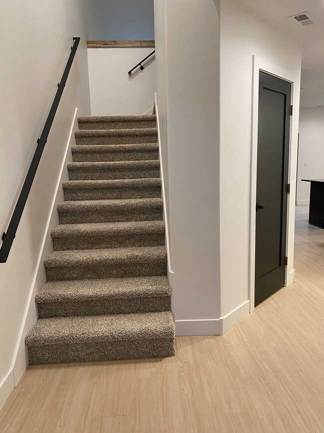 Foto del edificio - New Townhome Driggs!  3 bedroom / 2.5 bath with garage!