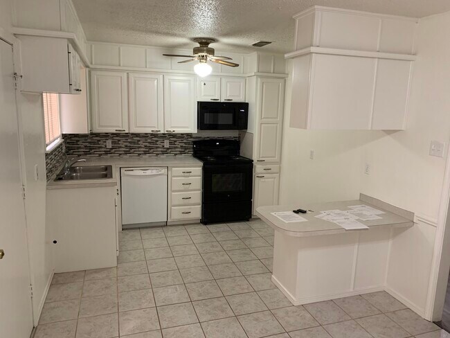 Foto del edificio - 3216 74th St