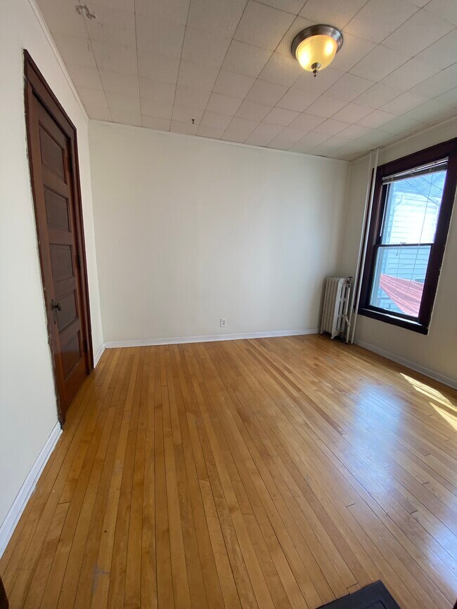 Foto del edificio - 24 N Butler St