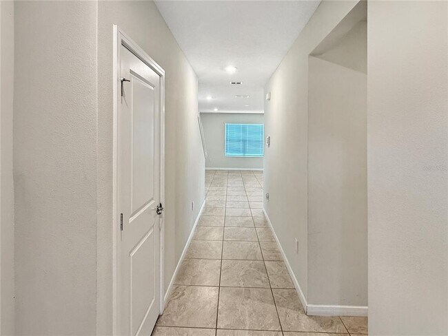 Building Photo - 5012 Blue Hammock Ct