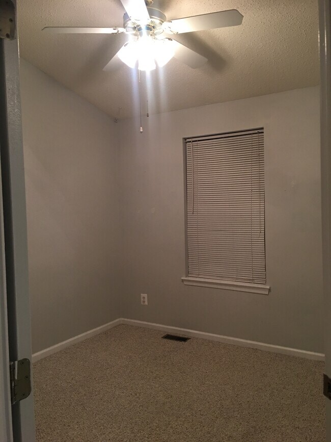 Foto del edificio - 8210 Winstead Pl