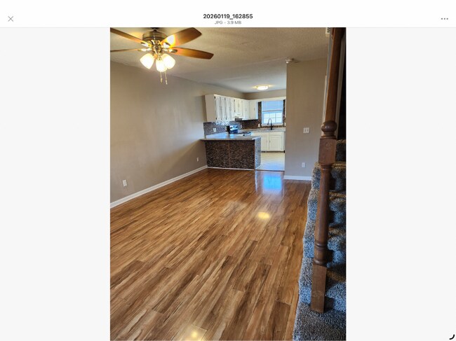 Foto del edificio - 219 Hunter Hills Cir