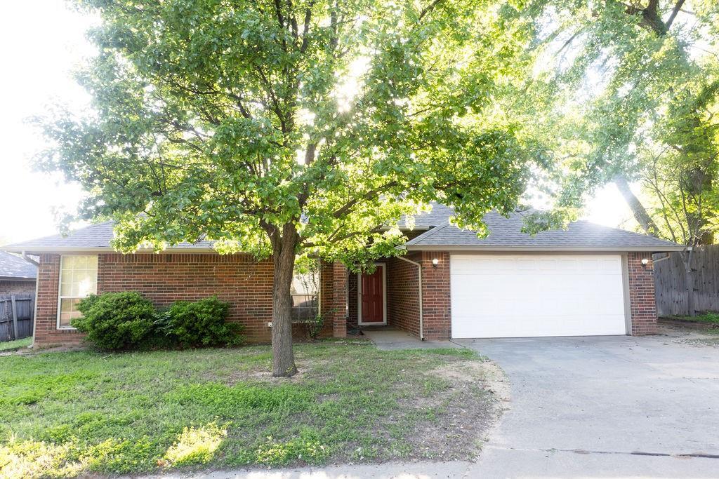 Foto principal - 304 Eccell Ct