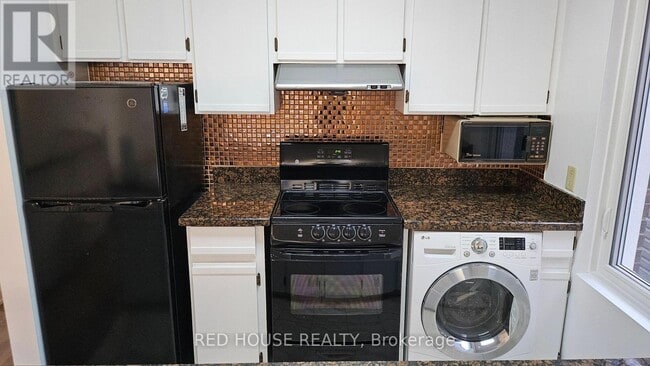 Building Photo - 37 Connaught Ave