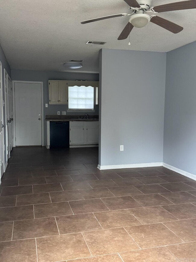 Building Photo - 72 Pinto Trail