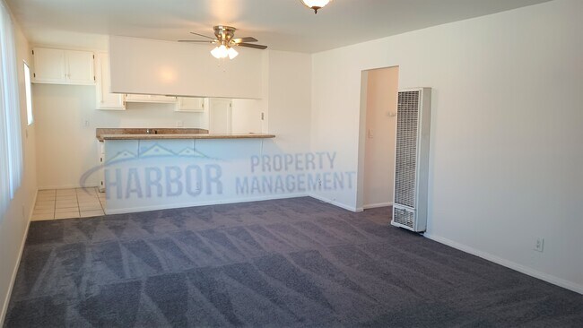 Building Photo - 16609 S Denver Ave