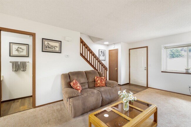 Building Photo - 3112 Vail Pass Dr