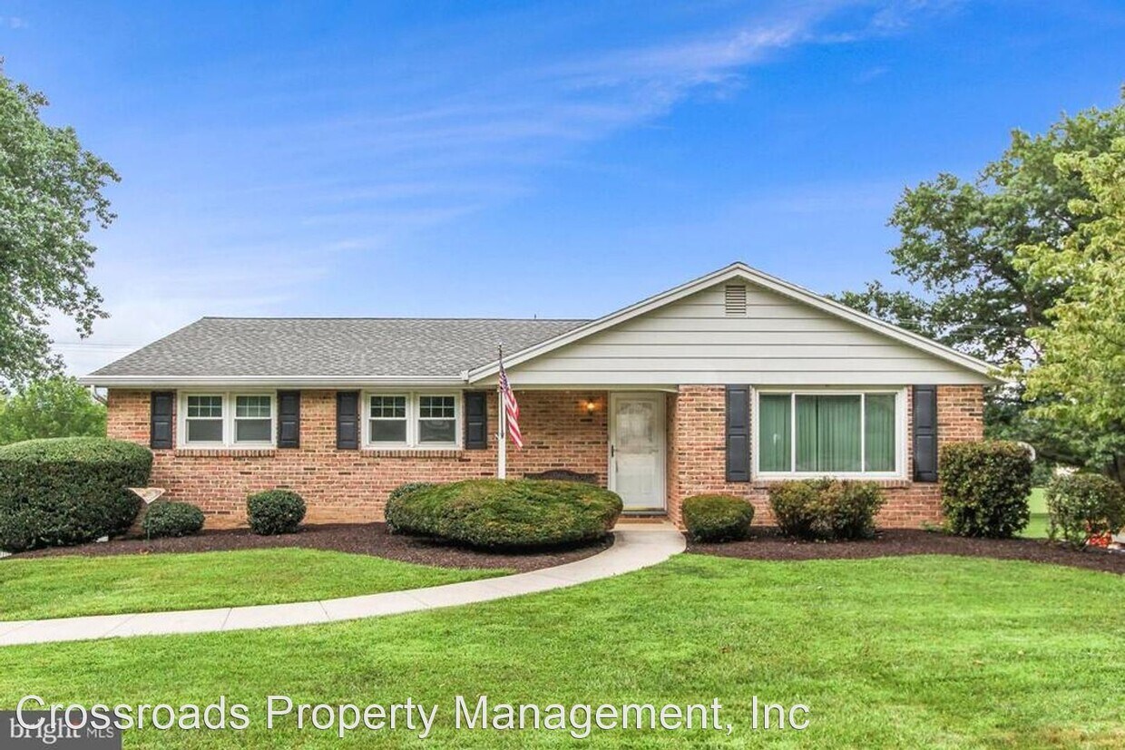 Primary Photo - 3 br, 1.5 bath House - 3435 Kingston Road