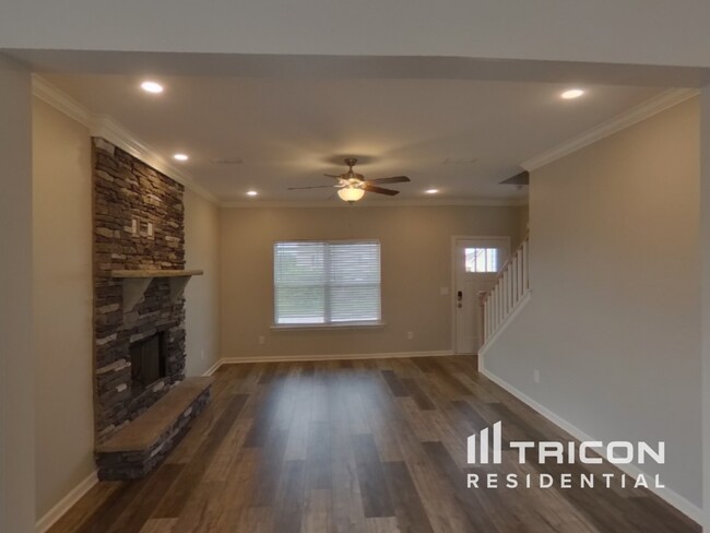 Building Photo - 1126 Starhurst Drive Murfreesboro TN