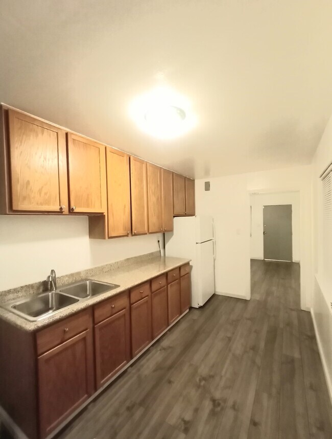 Kitchen - 1459 103rd Ave