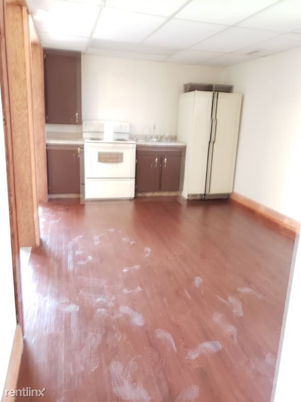 Building Photo - 2 br, 1 bath Apartment - 32655 S Route 50