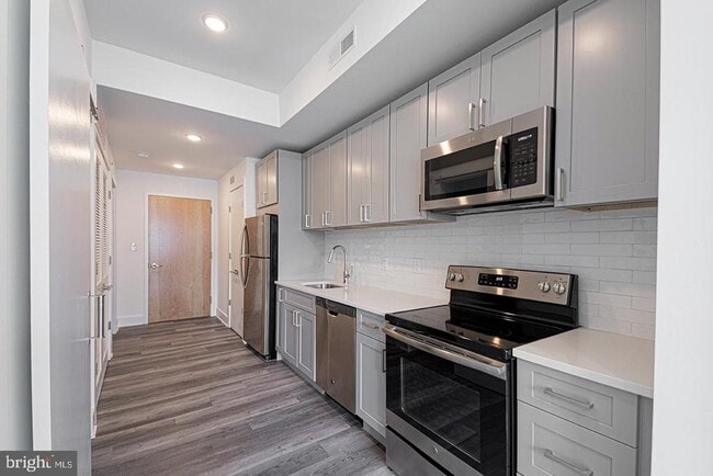 Photo - 1245 Ridge Ave Apartment