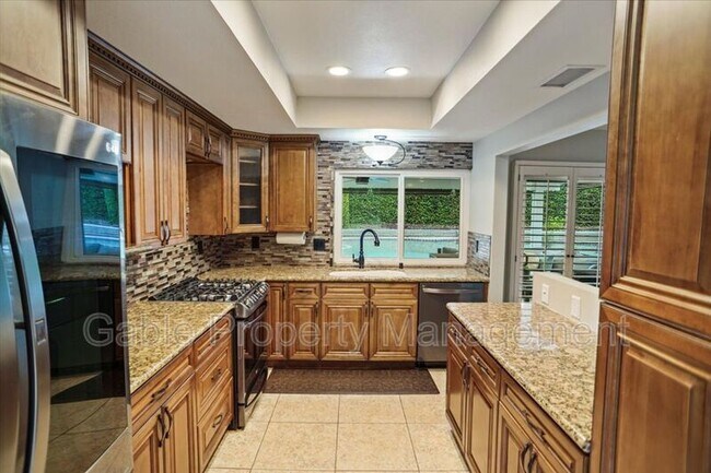 Foto del edificio - 25737 Tamarisk Pl