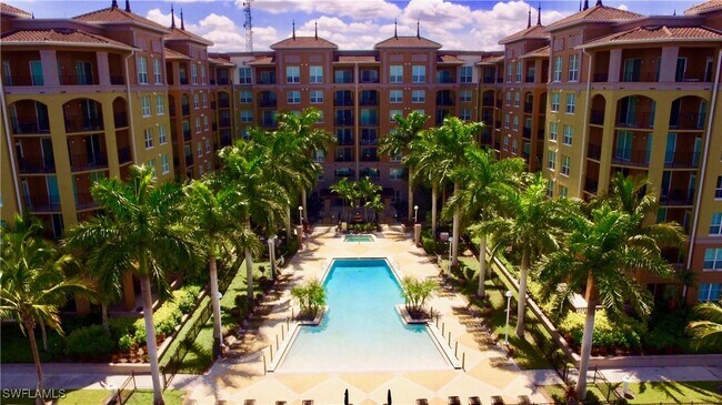 Building Photo - 2825 Palm Beach Blvd
