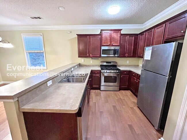 Foto del edificio - 7073 Blairs View Dr