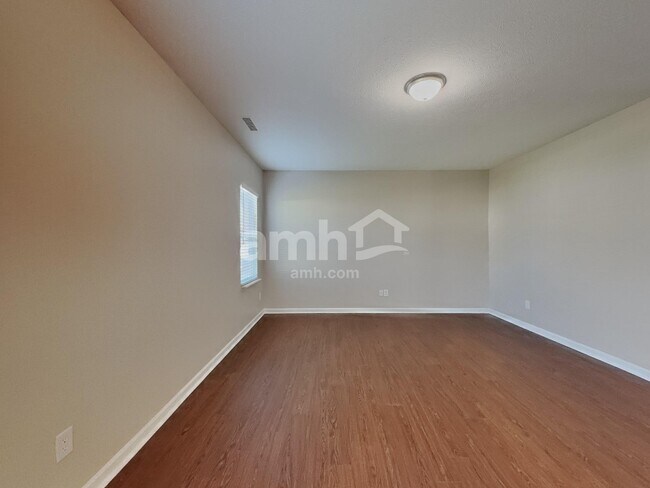 Foto del edificio - 2242 Boneset Dr