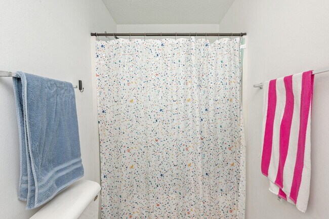 Foto del edificio - 2139 Tom St