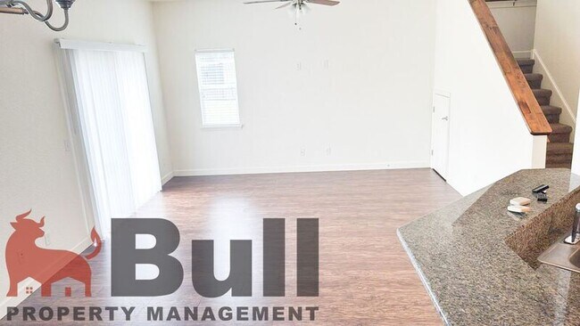 Foto del edificio - 1314 Evergreen Ct