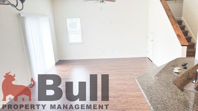 Building Photo - 1428 Evergreen Ct
