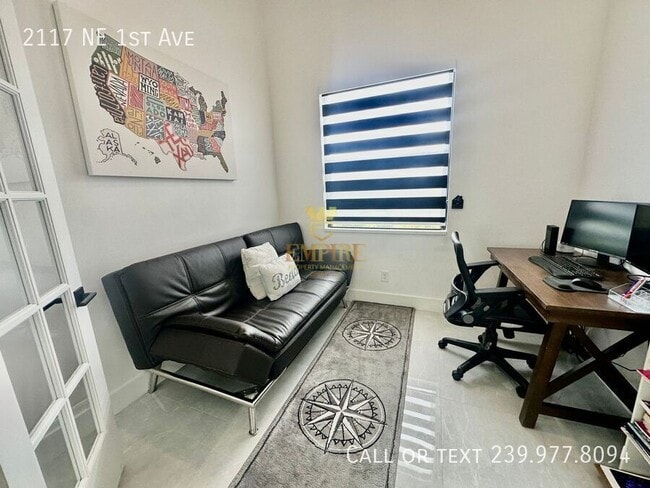 Foto del edificio - 2117 NE 1st Ave