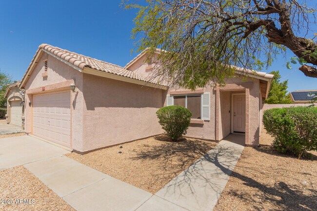 Building Photo - 16228 W Larkspur Dr