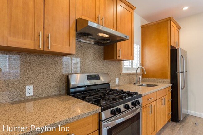 Building Photo - 2000-3000 Tipperary Ave
